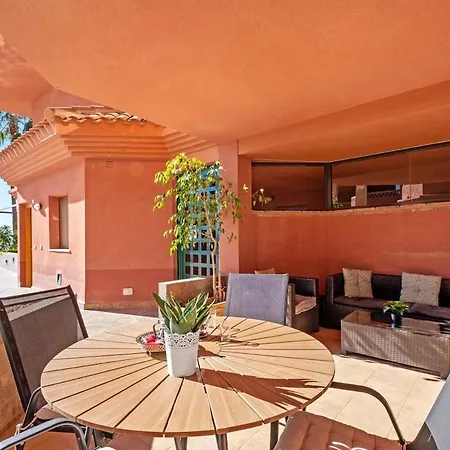 Apartment Higueron